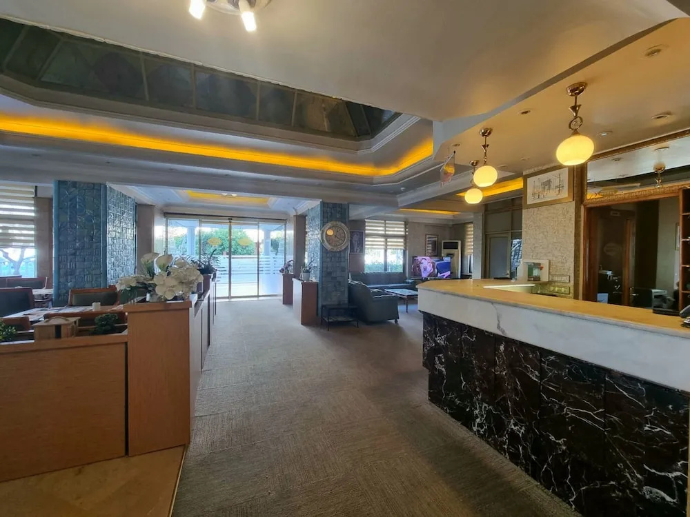 Perlo Hotel City