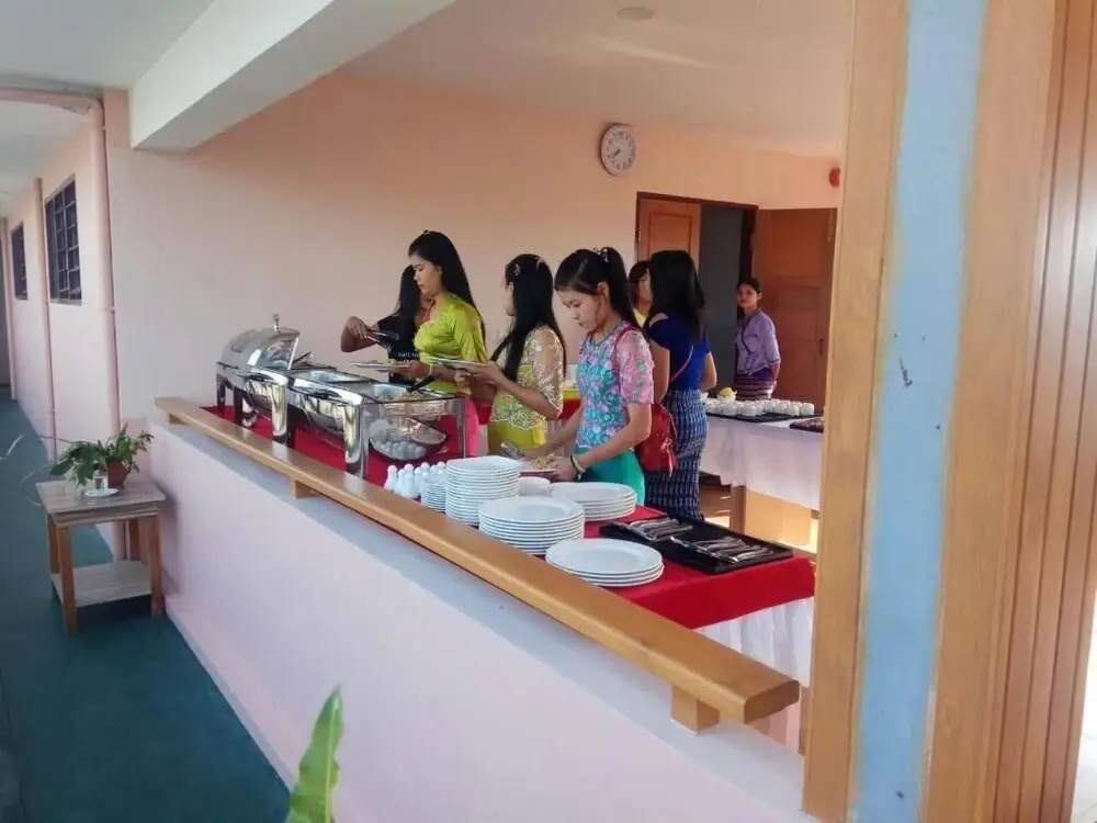 Peach Hotel Inle
