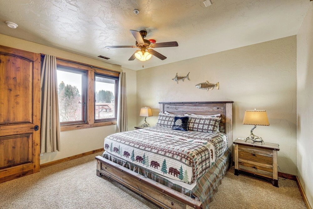 Walkable Condo in Dtwn Mccall! Lake View + Balcony