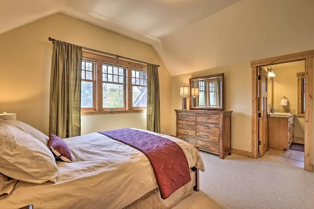 Quiet Fraser Family Escape: Hot Tub & Front Porch!