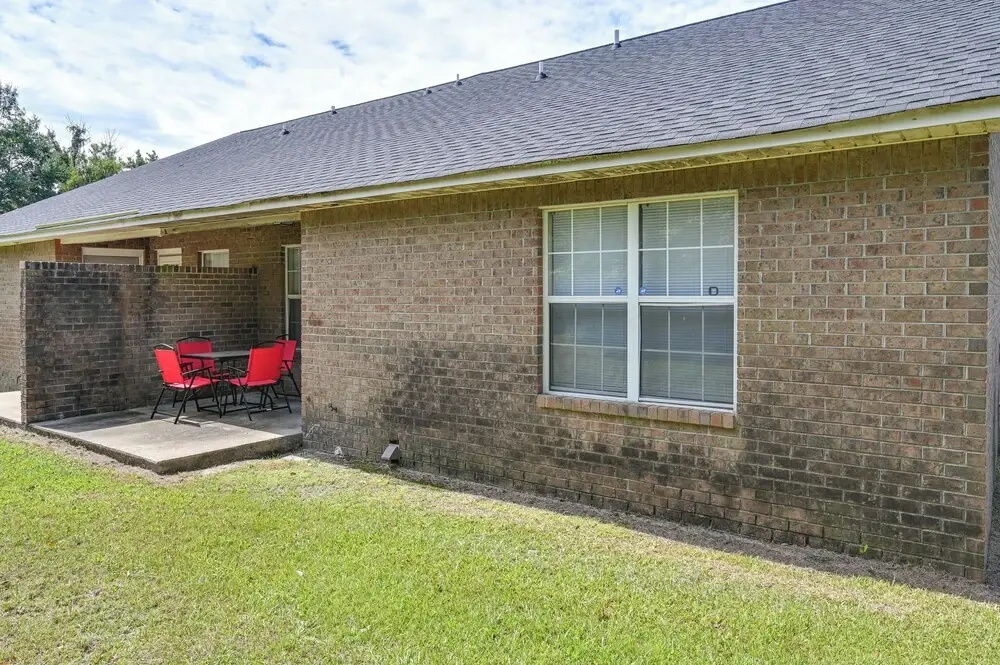 Pirate Game Day Base: Greenville Home Near Campus!
