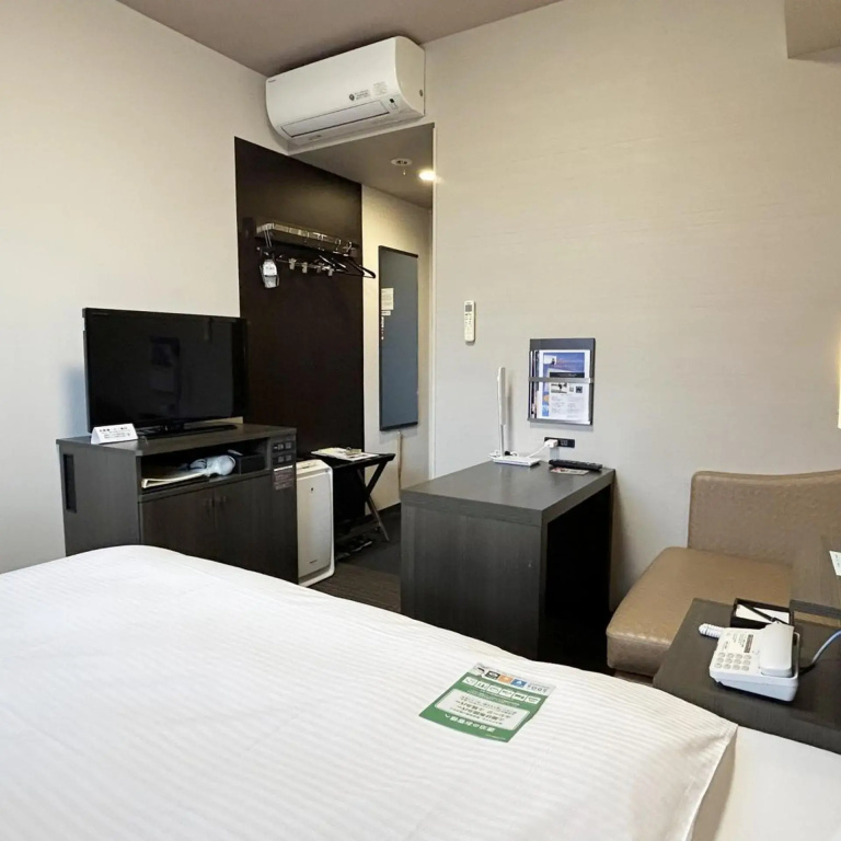 Hotel Route-Inn Sabae -Kokudou 8 Gou