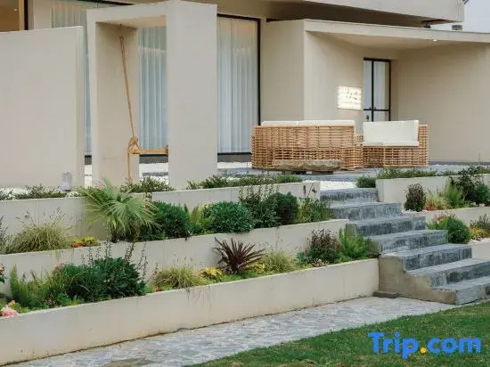Tingshan Jiaoxia · Homestay: A Designer Riverside Mountain-View Retrea