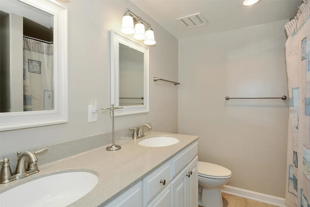 Henlopen Unit 513 by Long & Foster