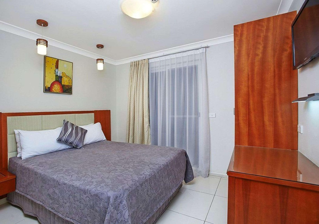 Comfort Inn & Suites Burwood