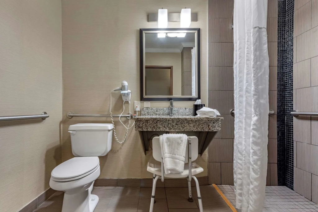 Comfort Inn & Suites Butler