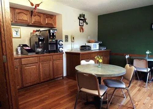 Plymouth Suites