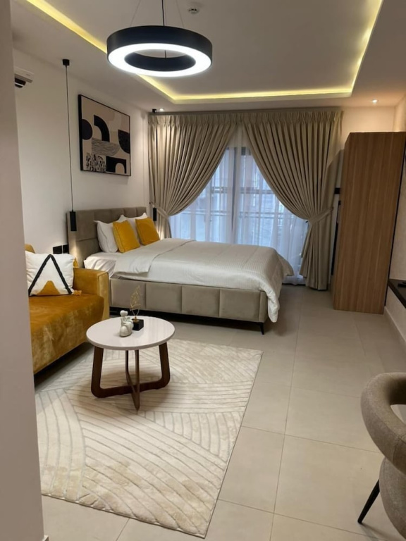 CozyDeluxe Studio Apt in East Legon