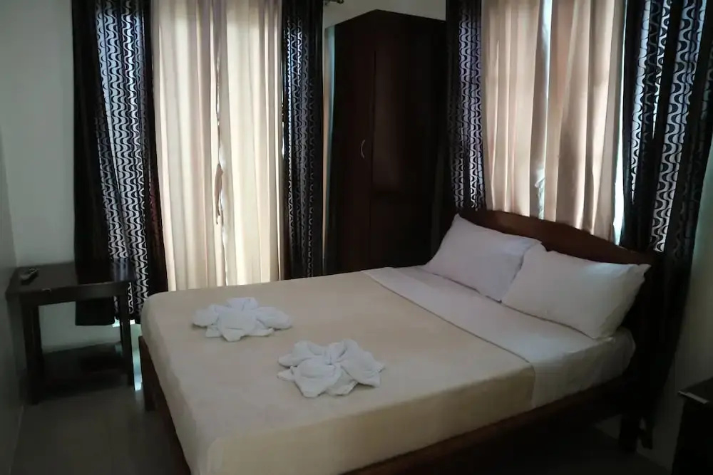 S-E Hotel and Residence