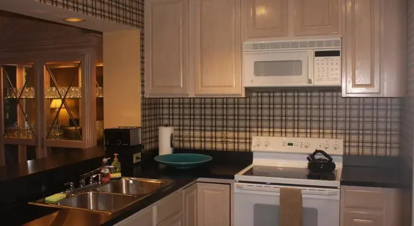 Blue Ridge Golf Cottage