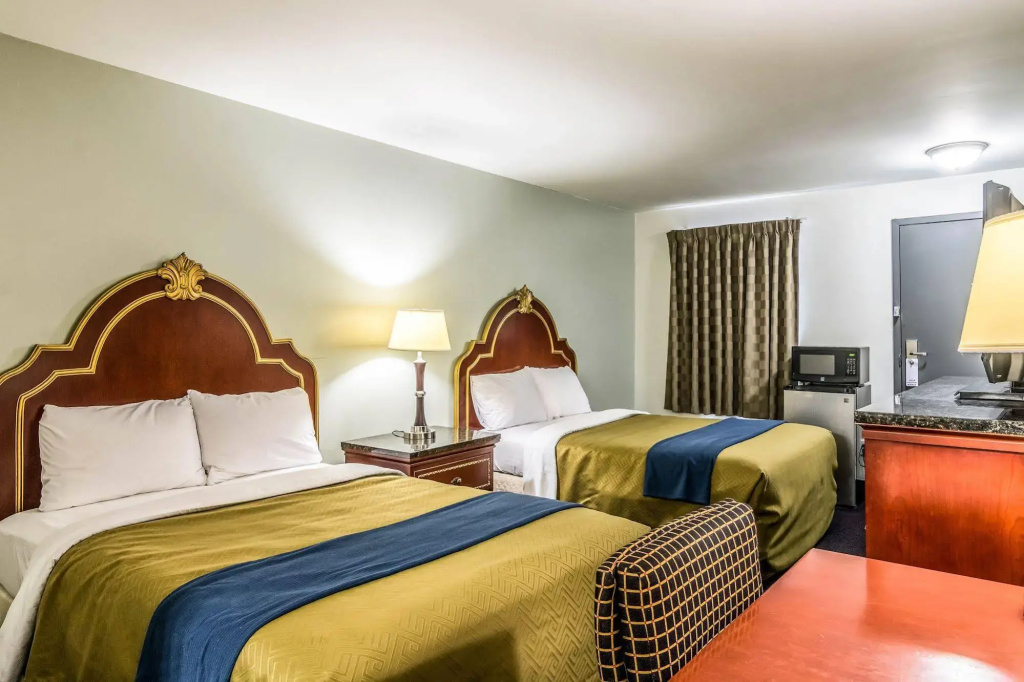 Rodeway Inn