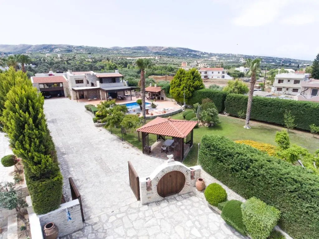 Agnes Villa, Unrivalled Living with Private Pool, By ThinkVilla
