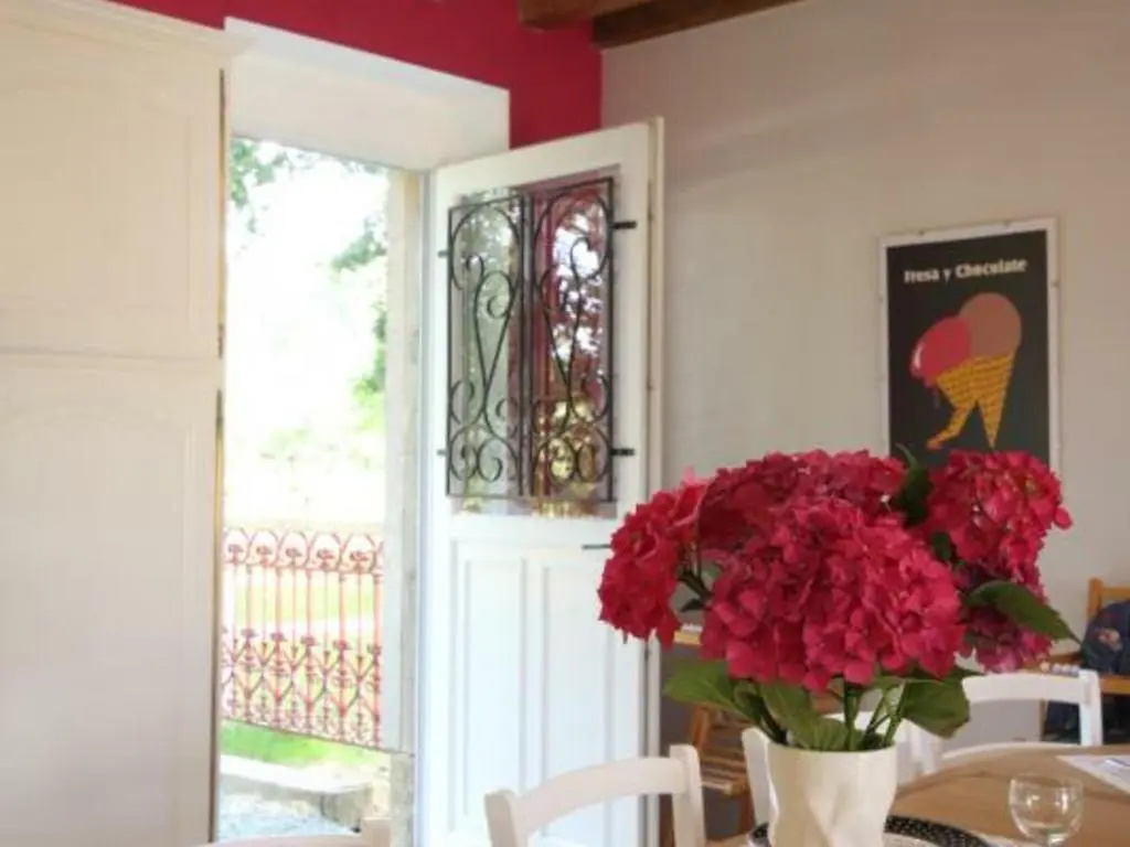 Maison spacieuse à St Denis de Villenette avec jardin clos - FR-1-497-115