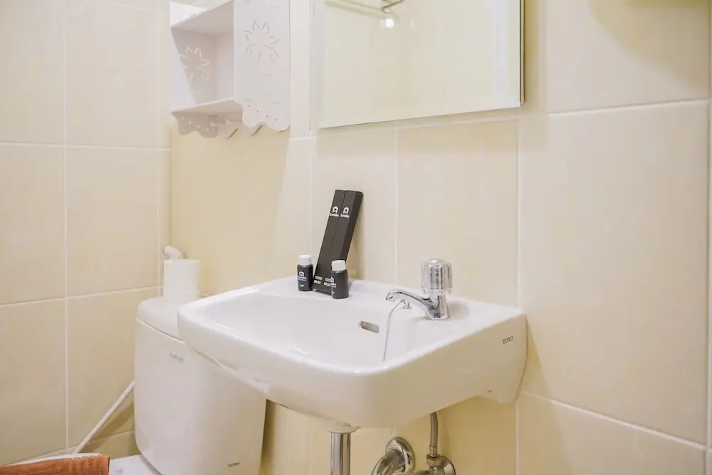 New Furnished with Cozy Stay Studio @ M-Town Residence Apartment