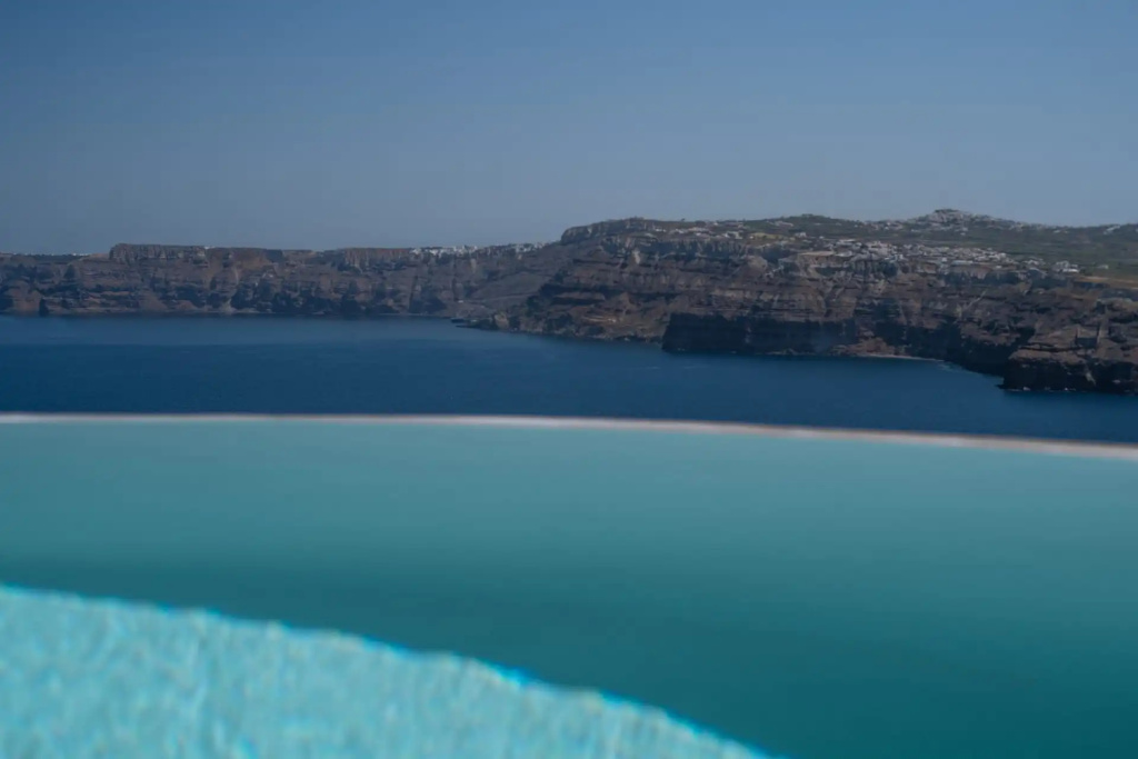 Αkrorama Villa and Suites Santorini
