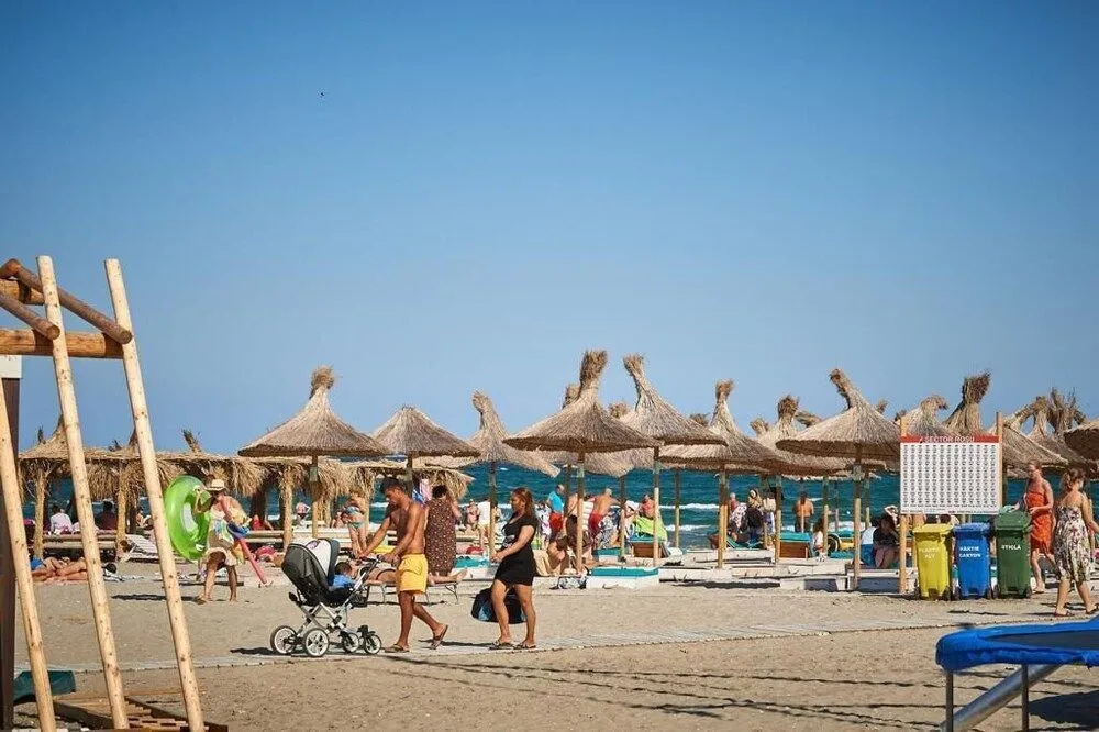Apartamente Deluxe Alezzi Beach Pool & Spa