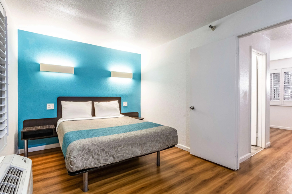 Motel 6-Fountain Valley, CA - Huntington Beach Area
