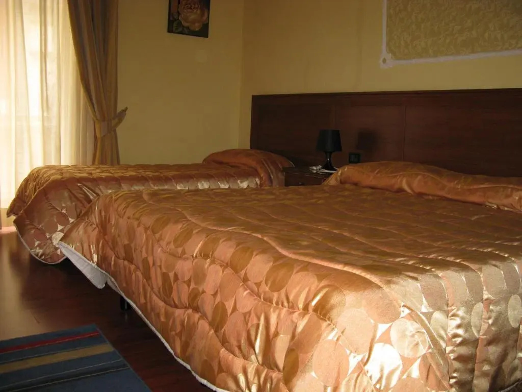 Hotel Iris