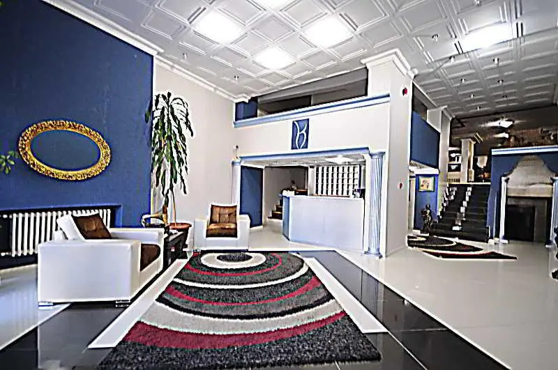 Kayra Hotel