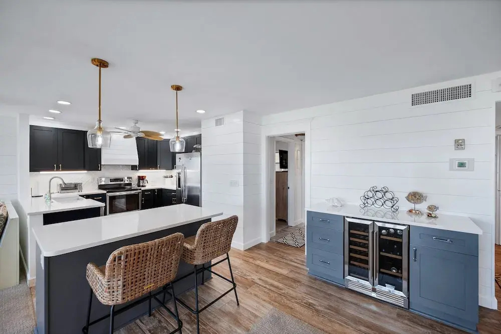 Magnificent Gulf View Condo 2 Bedroom Condo by RedAwning