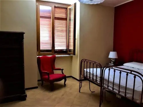 Flat 2 Bedrooms 1 Bathroom - Pisciotta