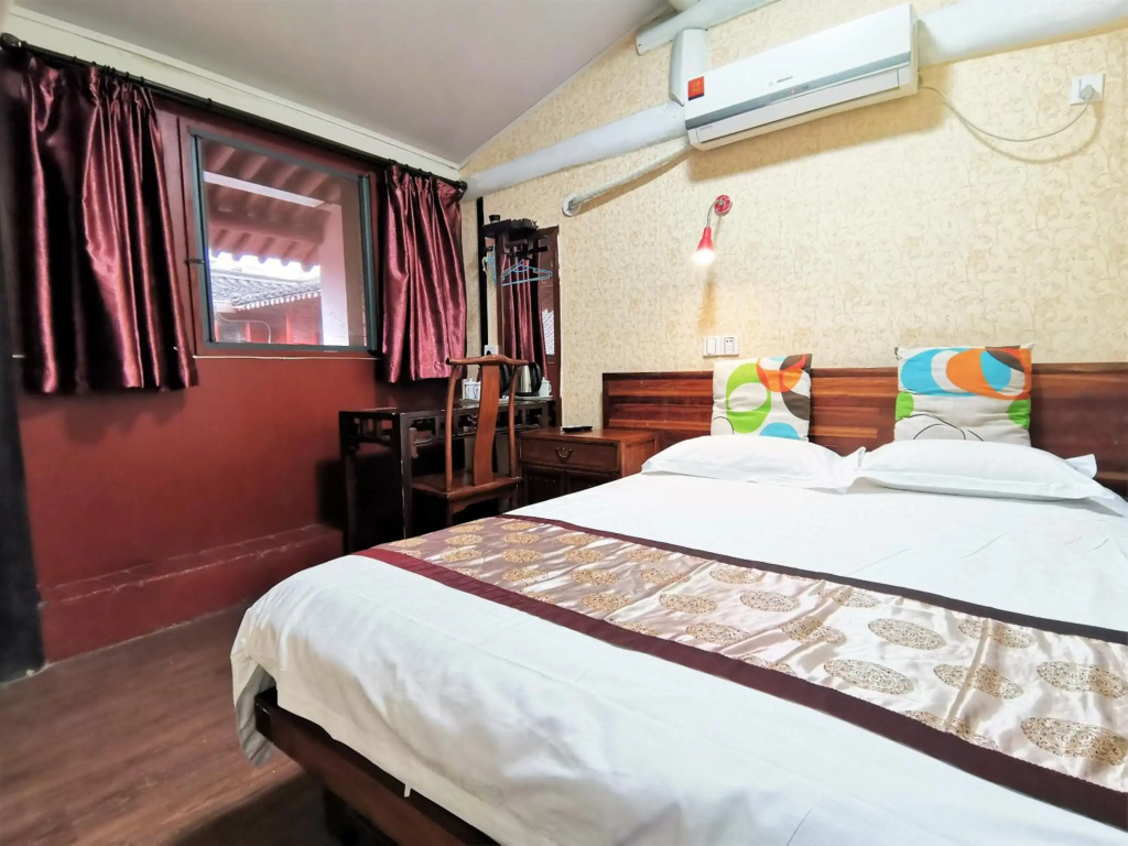 Shaoxing Laotaimen Luxun Native Place Youth Hostel