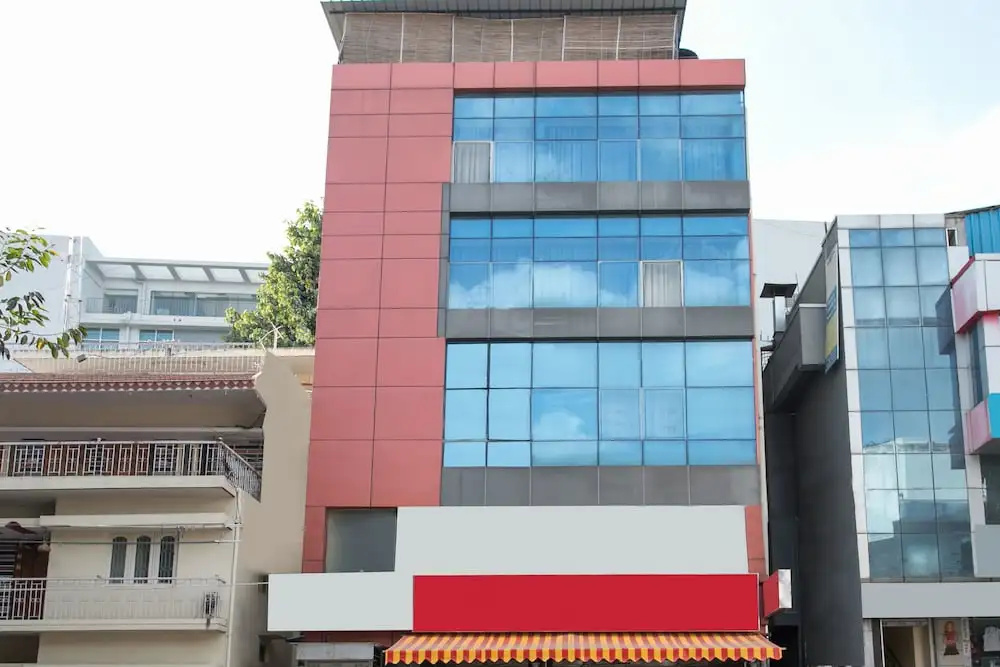 OYO 10378 Hotel Hibiscus Mayflower