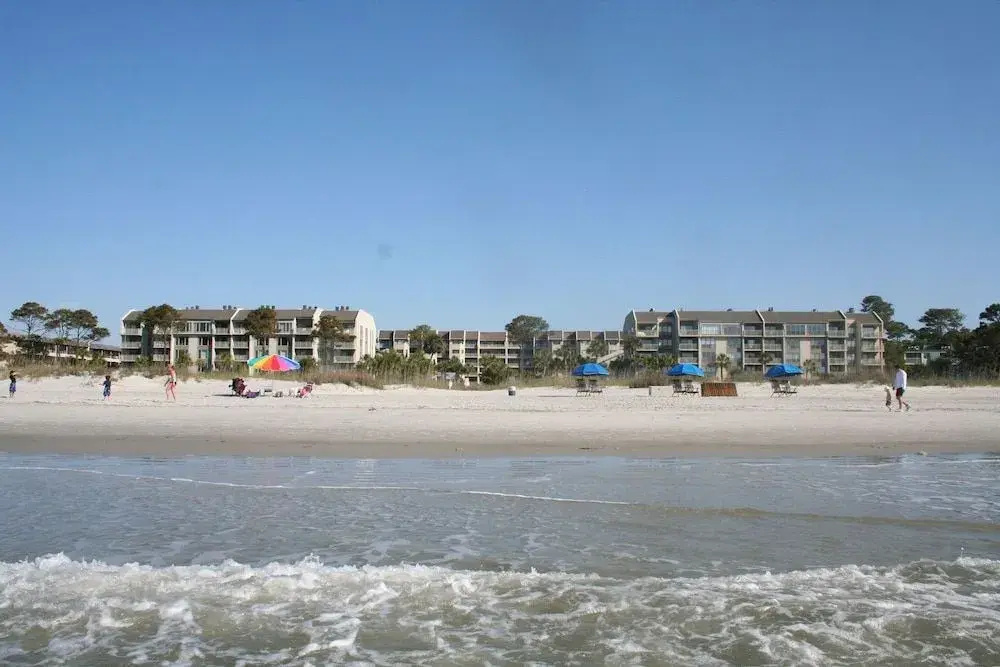 Shorewood 433 by RedAwning