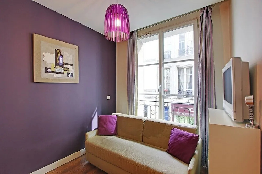 S03909 - Charming studio for 2 people, two steps away from the Marais