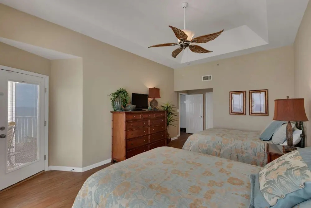 Long Beach Resort Tower II, 2 Bedroom Apartment