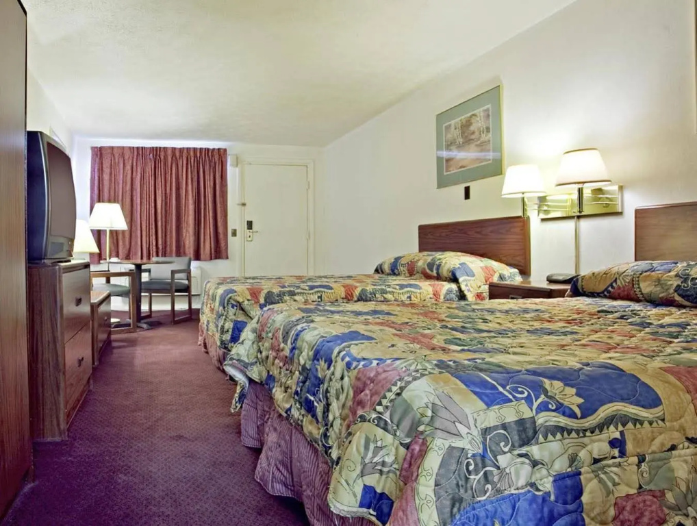 Americas Best Value Inn-St. Albans South Charleston