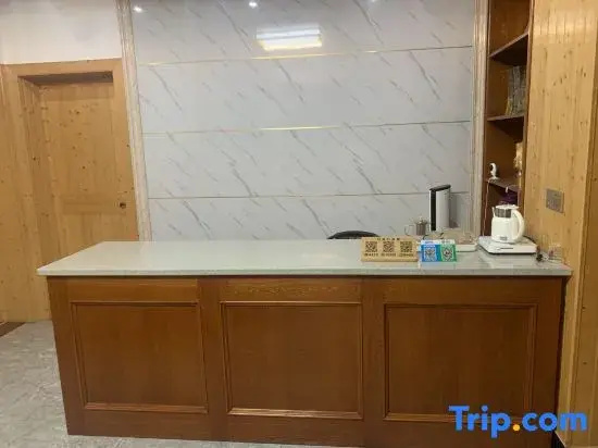 Tonglu Chibian Homestay