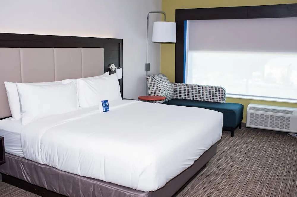 Holiday Inn Express And Suites- Birmingham North-Fultondale, an IHG Hotel