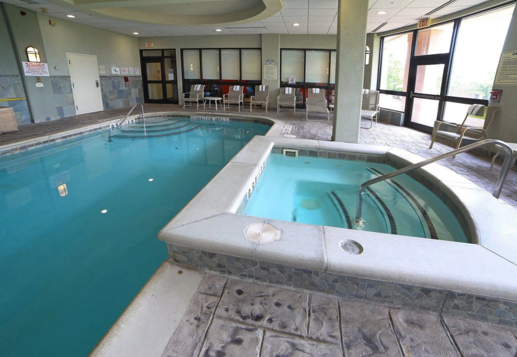 Courtyard by Marriott Mississauga-Airport Corporate Centre West