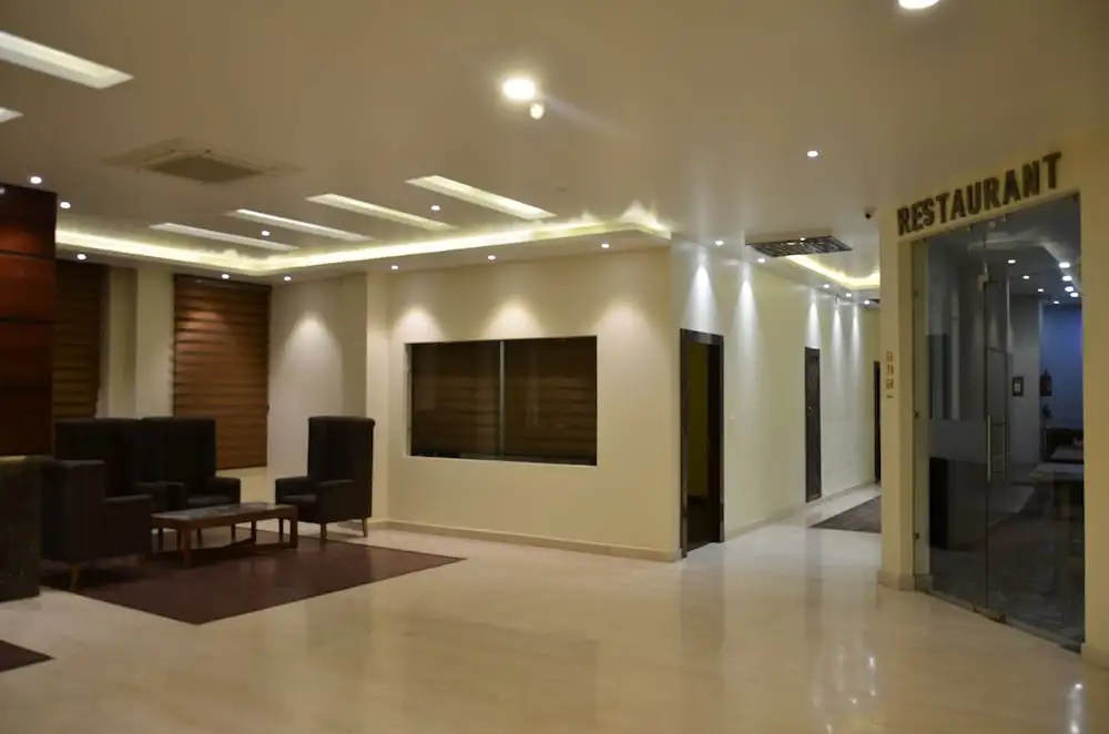 Tulip Tree Hotel