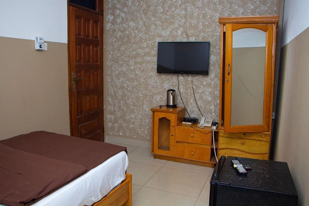 NP Plaza Hotel