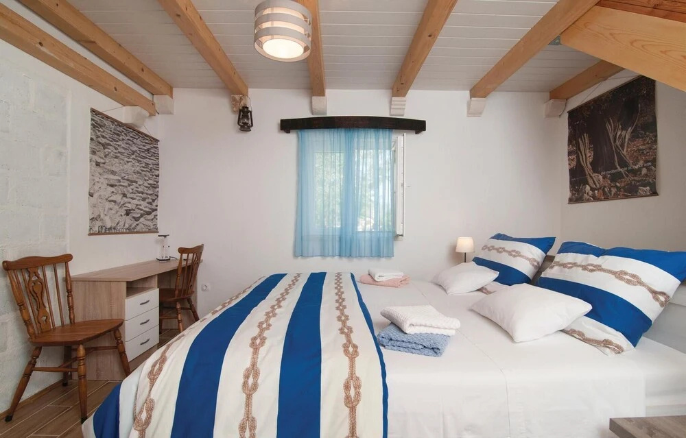 Lovely Home In Postira