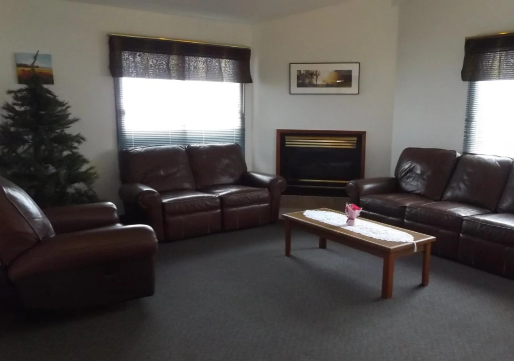Nisswa Hotel and Suites