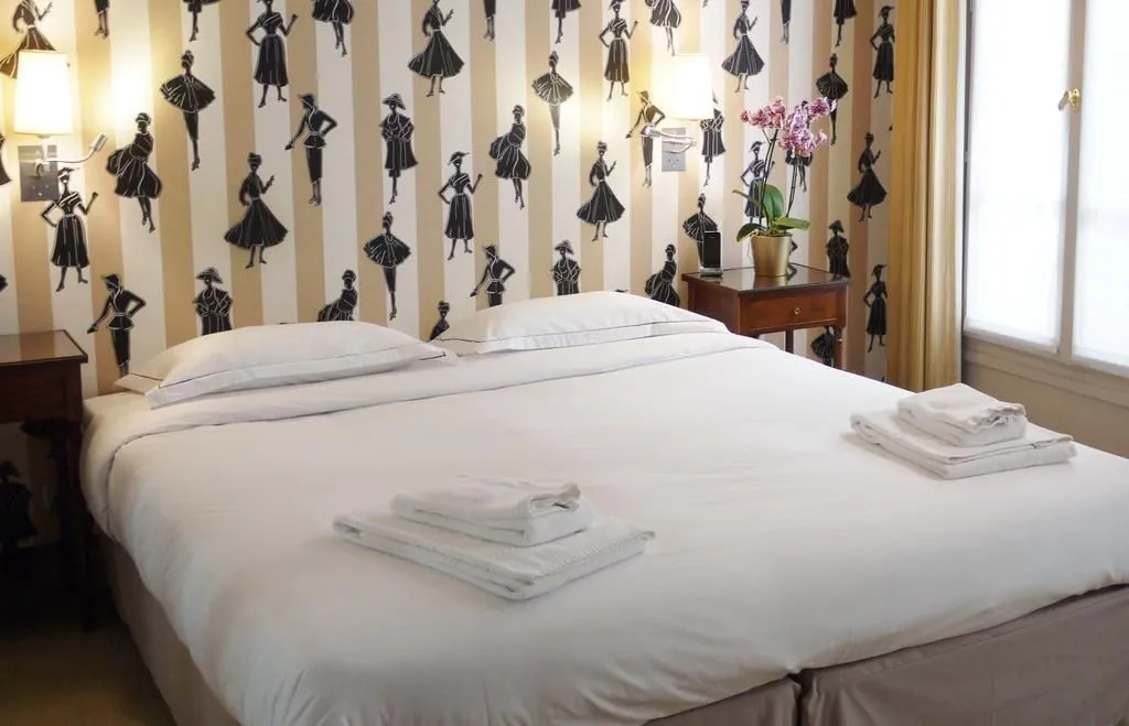 HotelHome Paris 16
