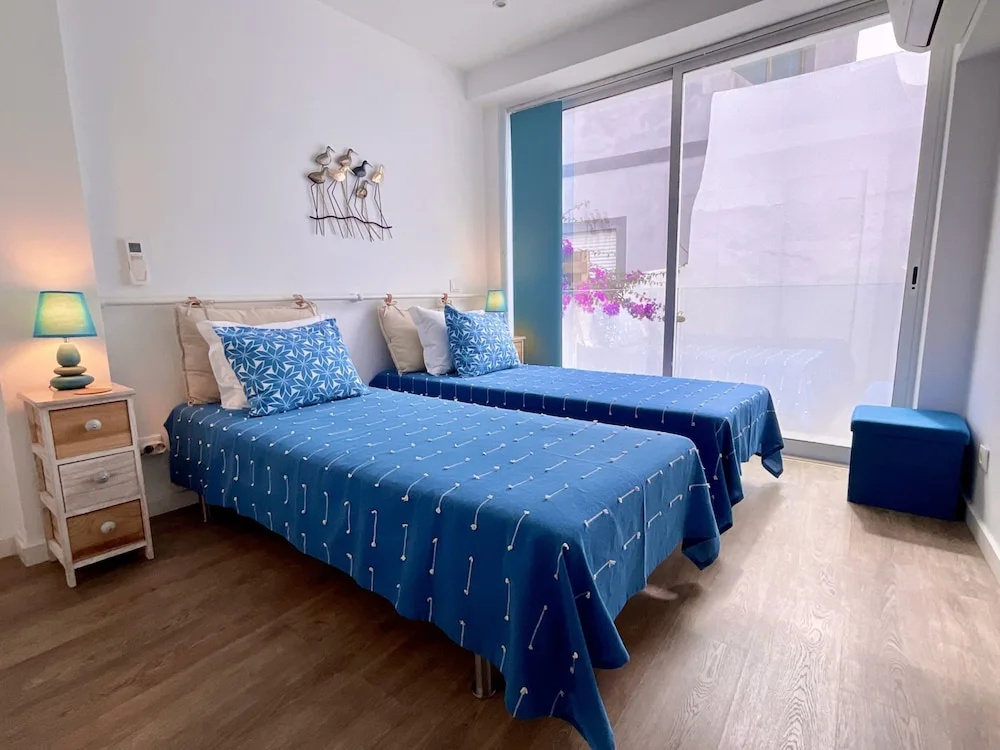 Faro DAZ House by Get Your Stay