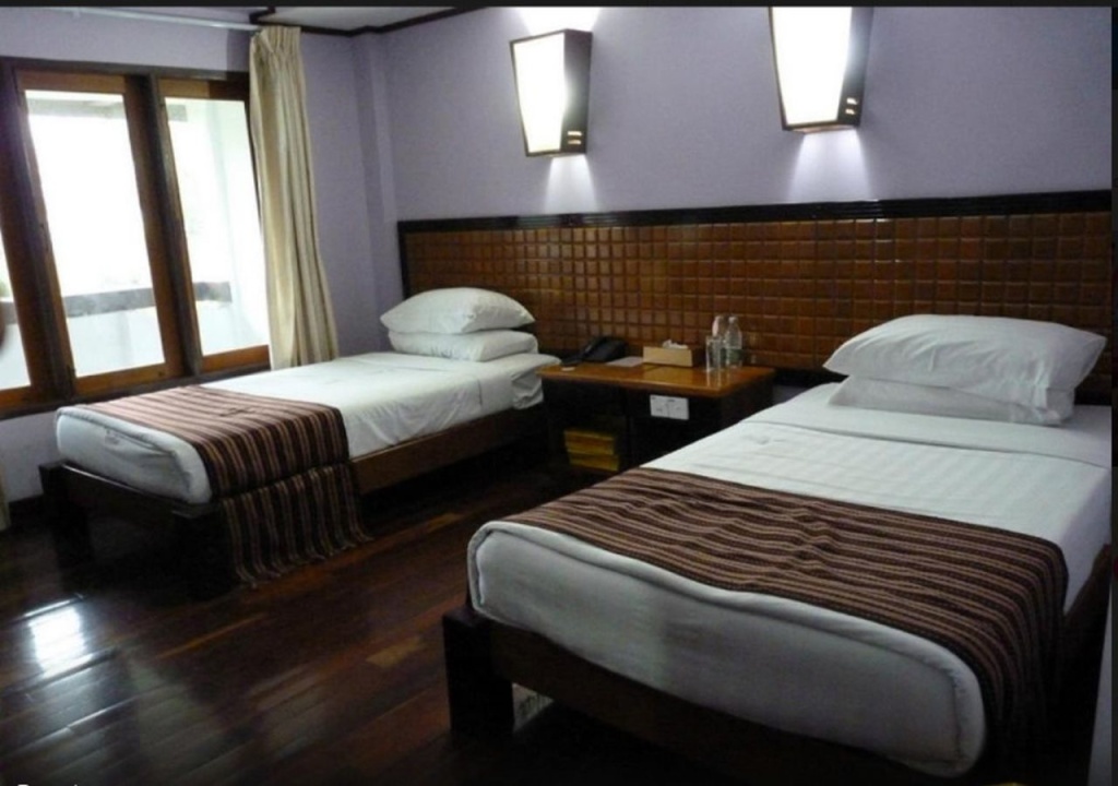 Hotel Zwekabin