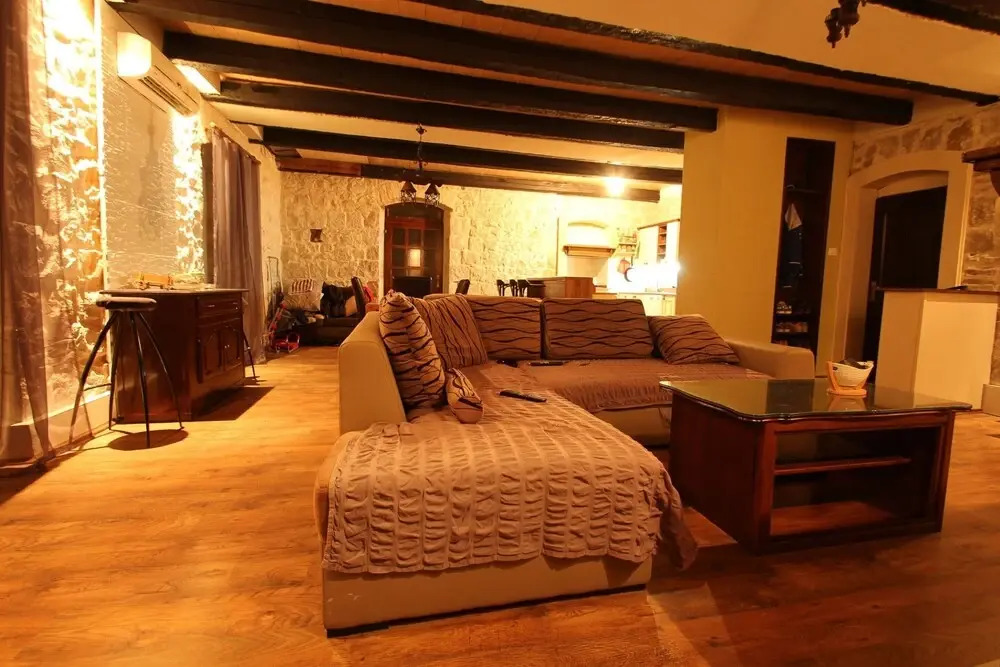 Luxury 120 m2 apt With Balcony Next to the Beach