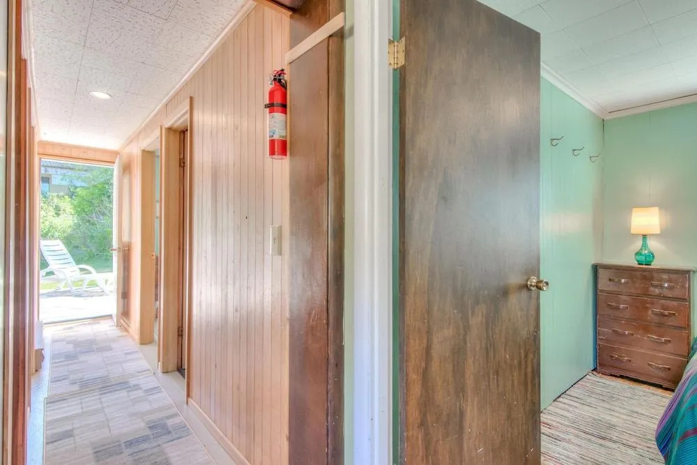 Blue Beach Cottage - Meredith Lodging