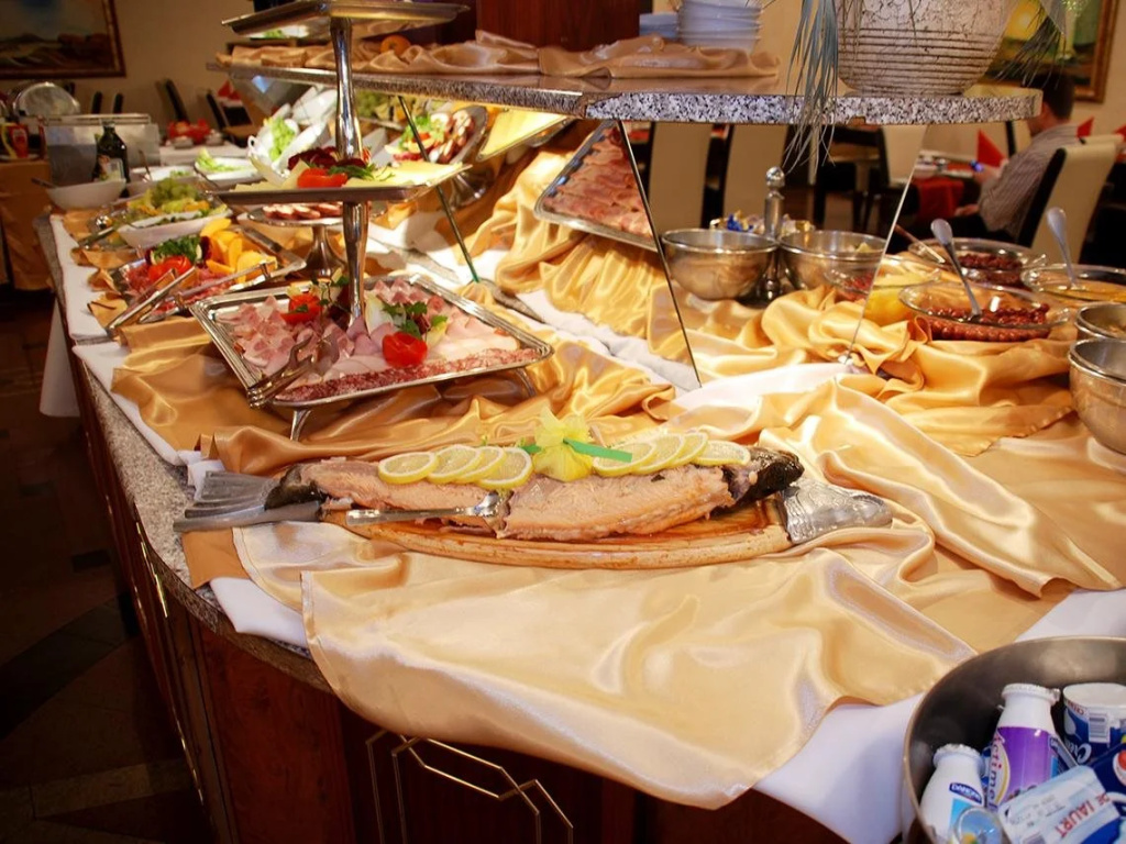 Prahova Plaza Hotel