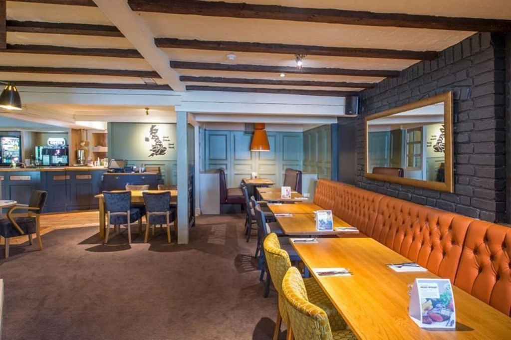 Premier Inn Luton Airport