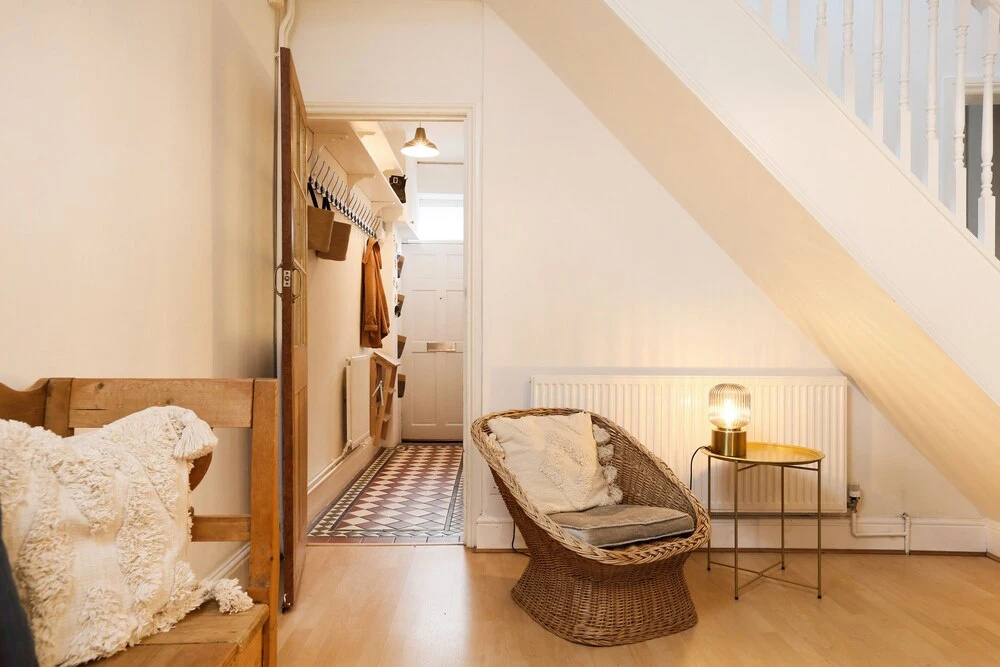 Elegant 2BD House in Colourful Cliftonwood