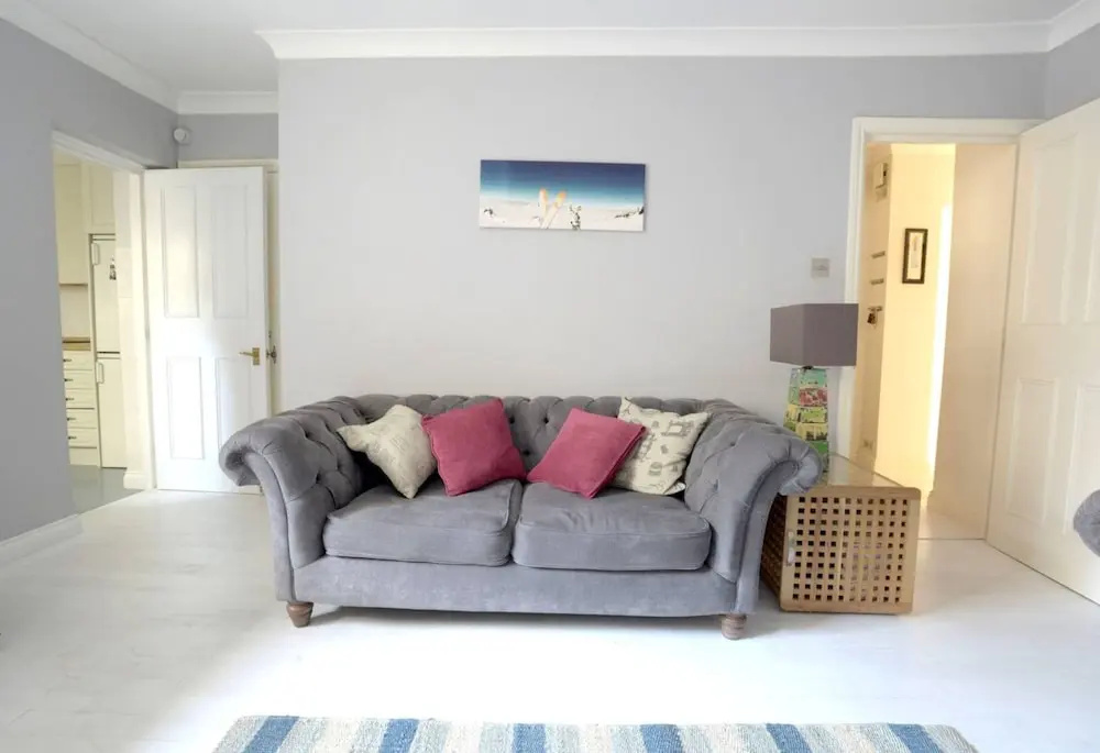 2 Bedroom Apartment Next to the Sea