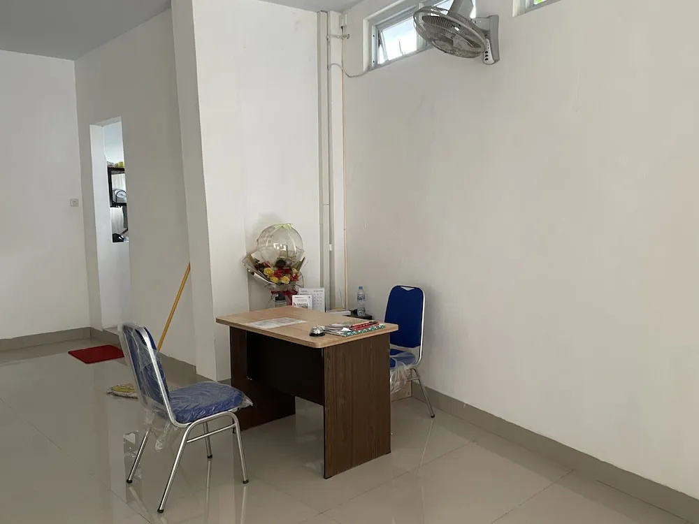 Hotel O Penginapan Musafir Syariah Near Paramount Woman & Childern's Hospital