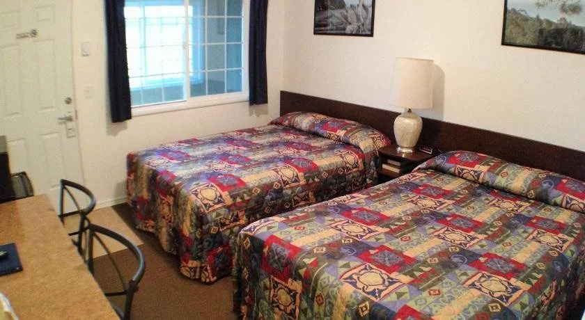 Col-Pacific Motel