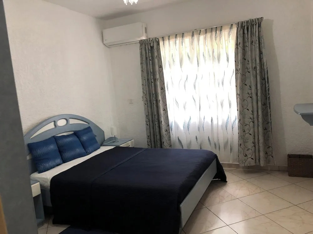 Lovely Apartment in Flic en Flac, Close to the Lovely Beach and all Amenities